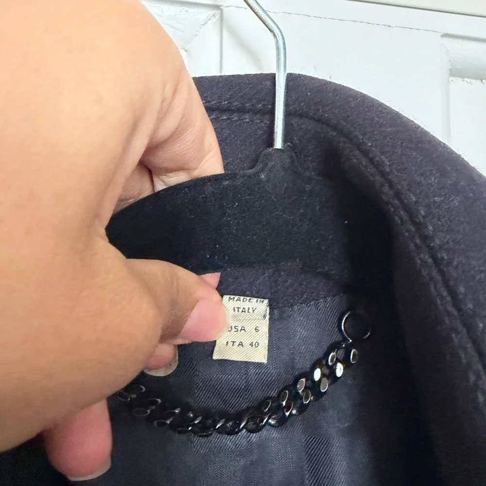 Burberry Black Wool Trench Coat with Epaulettes USA 6 - Picture 7 of 15